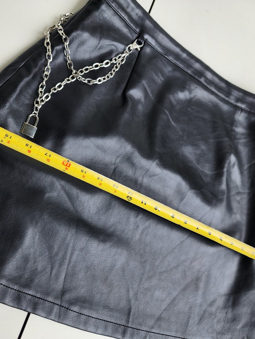 Say What Women's Faux Leather Black Skirt Silver Chain Lock Mini Zip Sz L - Picture 4 of 9